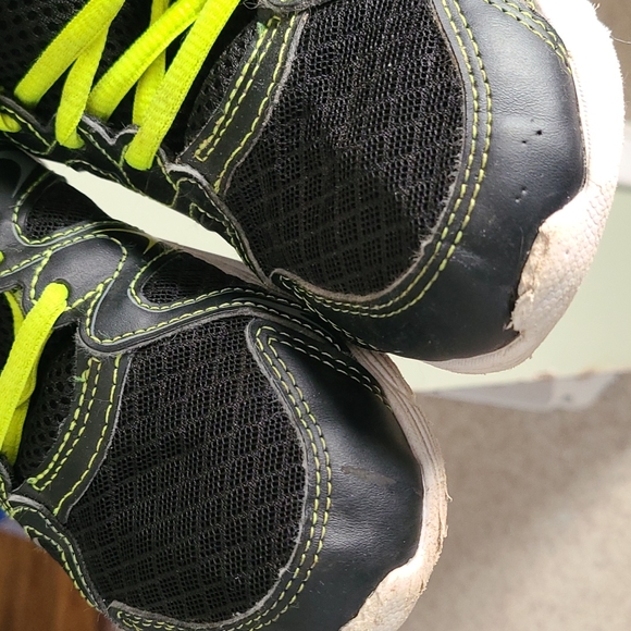 Boys runners - Picture 7 of 9